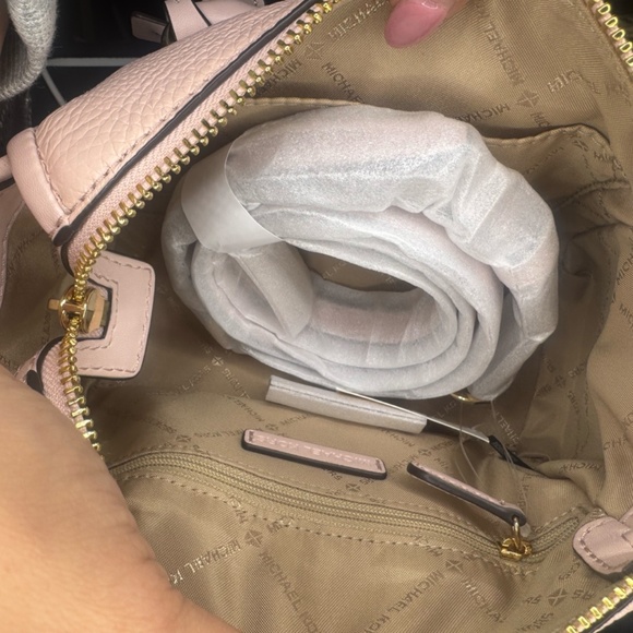 NWT Michael Kors Powder Blush Purse - Picture 6 of 11